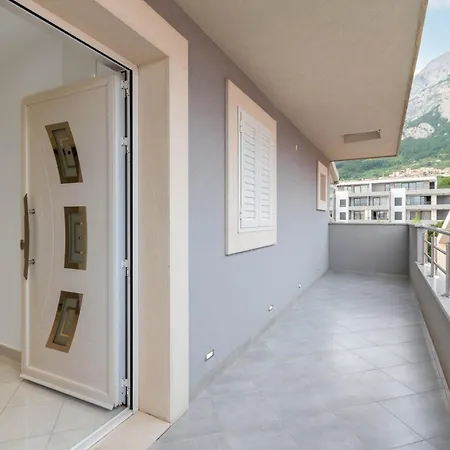 Dora Appartamento Makarska