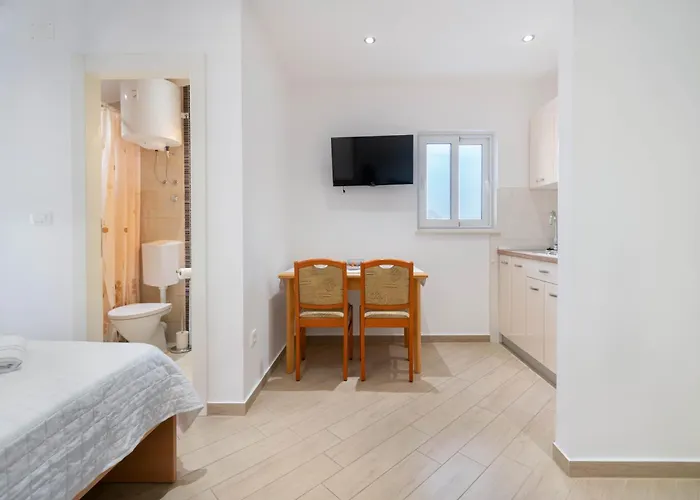 Dora Apartment Makarska