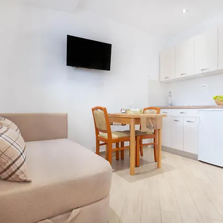 Apartment Dora Makarska