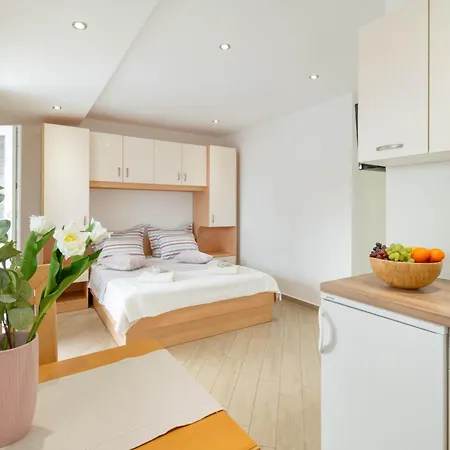 Apartment Dora Makarska