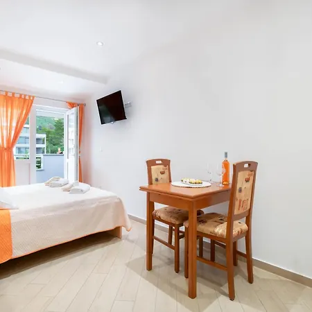 Apartment Dora Makarska